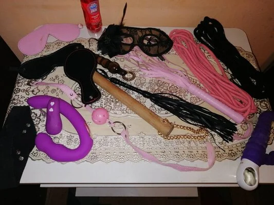 Компаньонка Варна - Скат и писинг забавления, - Кунилингус, Анилингус, Играчки - снимка 3