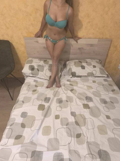 Компаньонка Варна - Секси бонбон - Класически секс, Френска с презерватив, Френска без презерватив - снимка 7