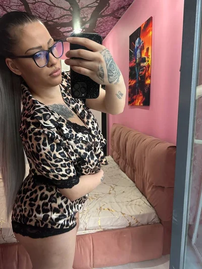 Компаньонка Варна - 🍭 Мони бонбони 🍭 - Класически секс, GFE - снимка 1