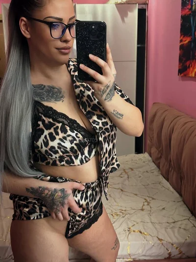 Компаньонка Варна - 🍭 Мони бонбони 🍭 - GFE, Класически секс - снимка 2