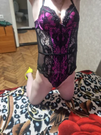 Компаньонка Варна - Всички тук дълбоко гърло - Строга господарка, Влизане в роля, Масаж - снимка 10