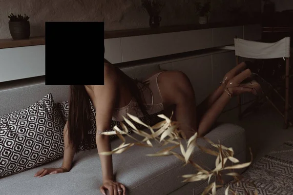 Компаньонка Варна - Young Russian Queen🇷🇺🇷🇺😋 - BDSM, GFE, Френска с презерватив - снимка 2