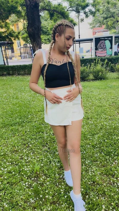 Компаньонка Варна - 🩷Barbiе Doll 🩷 🏩OF - GFE, Френска с презерватив, Френска без презерватив - снимка 2