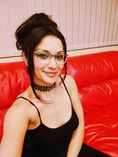 Компаньонка Варна - Мои горещи клипове за теб може и видеочат