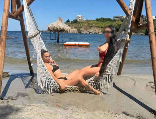 Компаньонка Варна - Hot Brunettes - Френска с презерватив, Играчки, Пенис колан - снимка 2