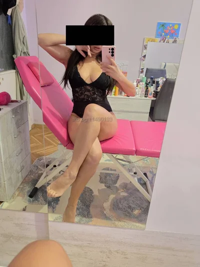 Компаньонка Варна - Hot Brunette - Френска без презерватив, Дълбоко гърло, Влизане в роля - снимка 2