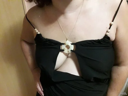 Компаньонка Варна - Neli sladkata :) - Стриптийз, Строга господарка, Масаж - снимка 5