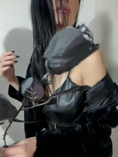 Компаньонка Варна - ♛BDSM PRINCESS♛⛓️Mistress Mari$a Domination - Влизане в роля, Масаж, BDSM - снимка 3